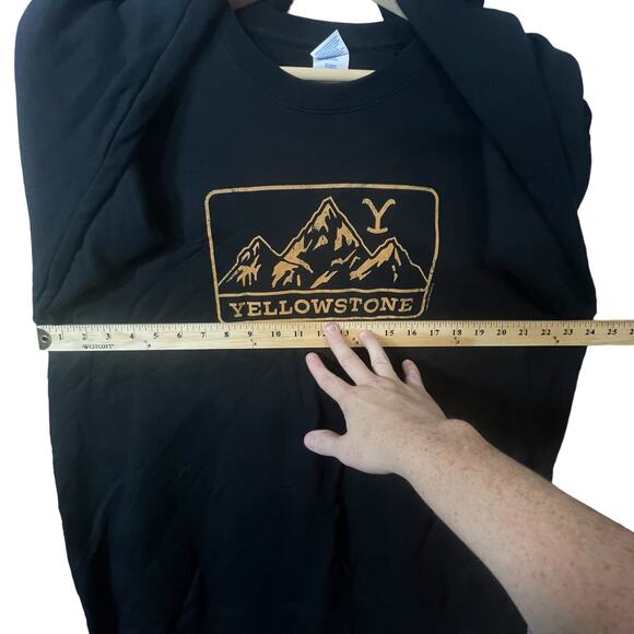 Yellowstone Dutton Ranch Montana Sweatshirt SIZE XL Black Gold Unisex Pullover - Picture 5 of 8